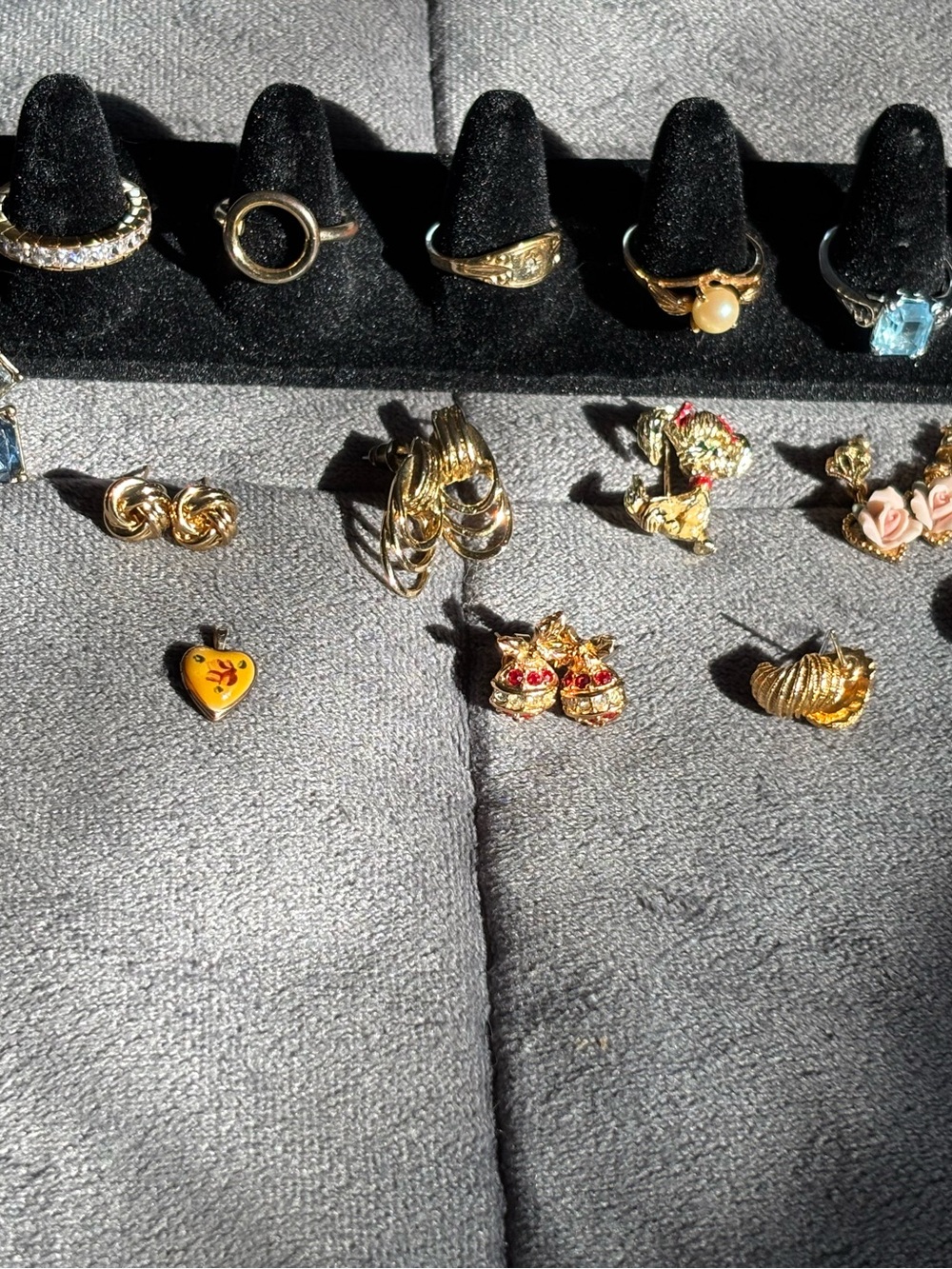 Vintage Mostly Avon Mixed Costume Jewelry Lot Rings Earrings Brooch Pendant